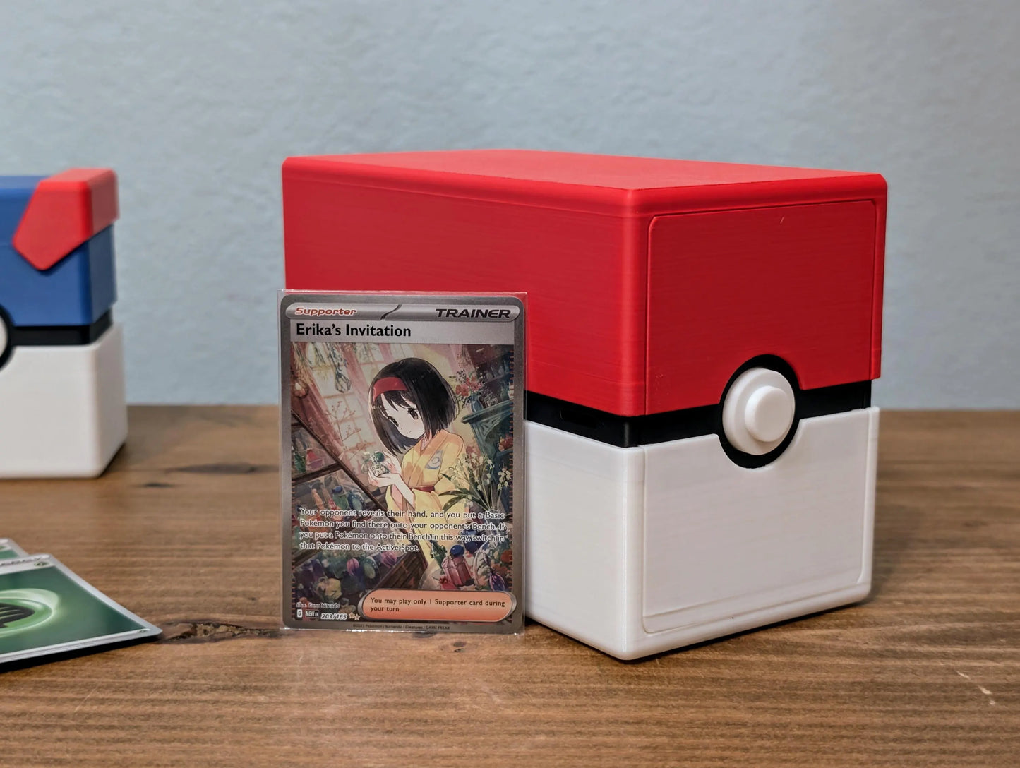 Pokémon Card Storage - Poké Ball